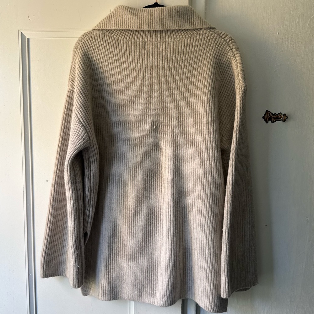 H&M Beige Ribbed Zip-Up Sweater - Picture 2 of 3